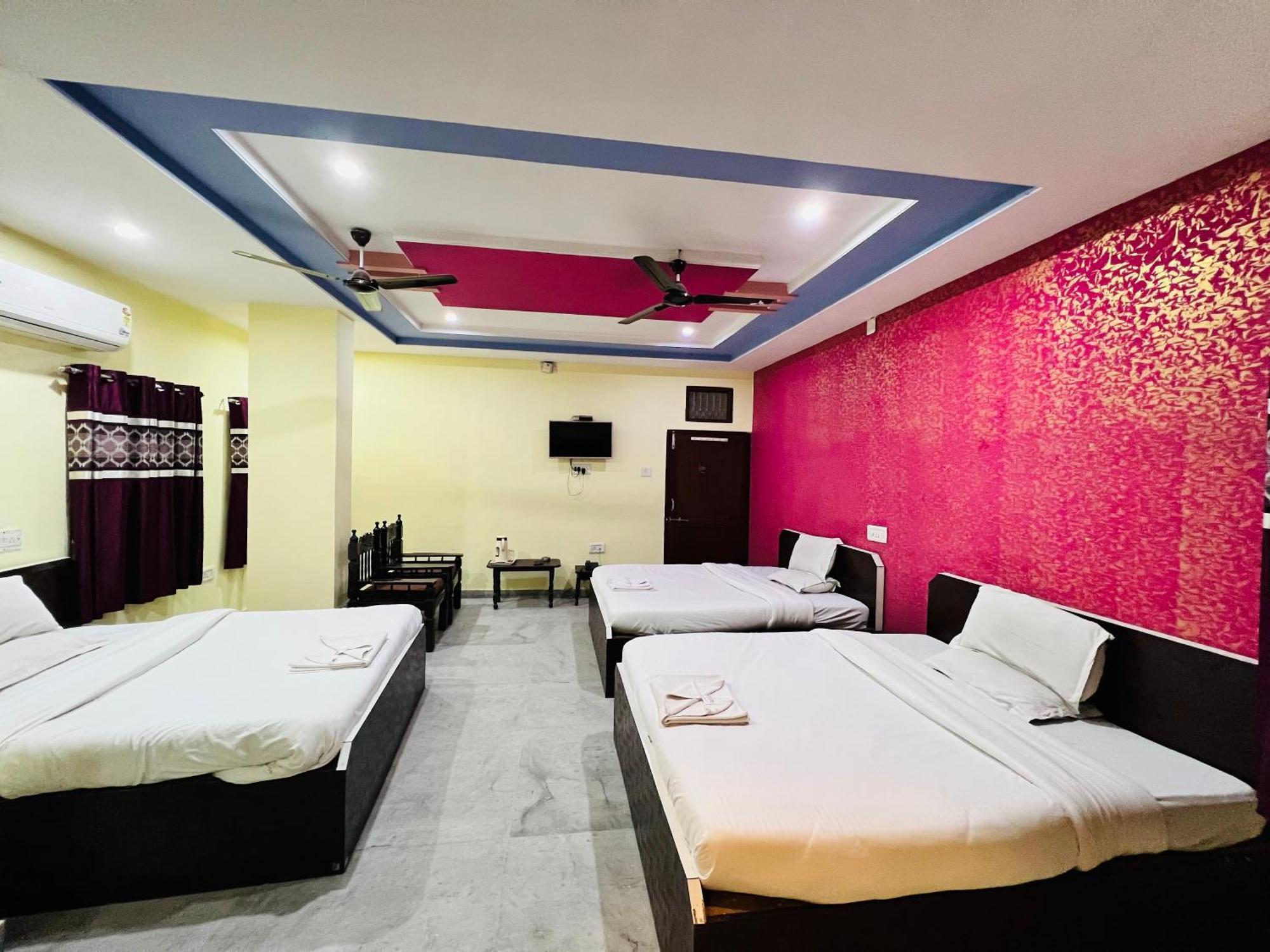 Hotel Gokul Palace Udaipur Exterior photo